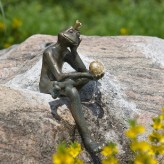 Bronzefigur Froschkönig Borris 35cm Bronze Wasserspeier von Rottenecker