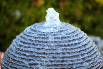 NUR ABHOLUNG! Wasserspiel SET Saturn Kugel 45 Granit Kugelbrunnen Gartenbrunnen