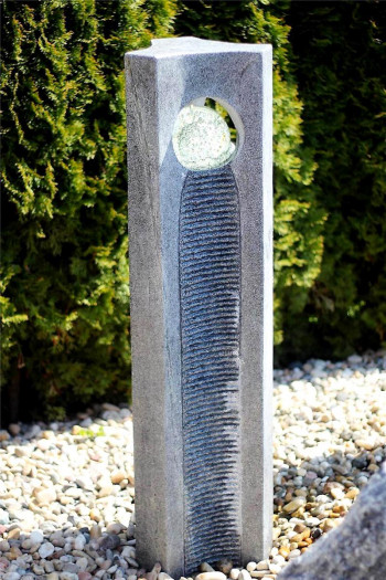 Wasserspiel SET Quellstein Joy 120cm Granit Gartenbrunnen mit dreh. Glaskugel