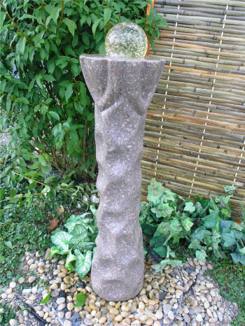 Wasserspiel SET Quellstein Säule Trandore 110cm Granit Gartenbrunnen inkl. Pumpe