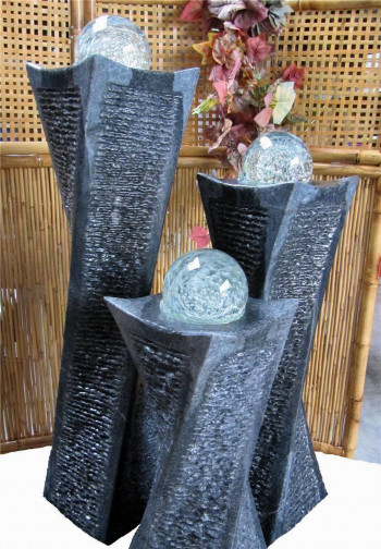 NUR ABHOLUNG! Quellstein Säulen Trio Swirl 100cm Granit Gartenbrunnen dreh. Glaskugel Komplettset