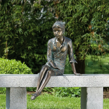 Bronzefigur Mädchen Berrit 48cm Gartenfigur Bronze Rottenecker (ohne Bank)