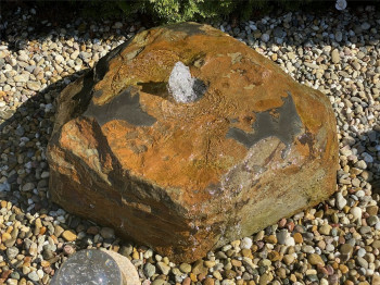 VERKAUFT! Quellstein Basalt L90cm Gartenbrunnen Springbrunnen Komplettset