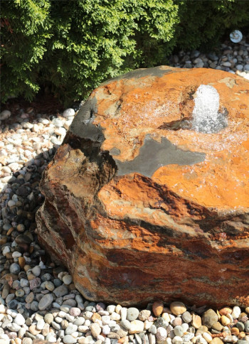 VERKAUFT! Quellstein Basalt L90cm Gartenbrunnen Springbrunnen Komplettset