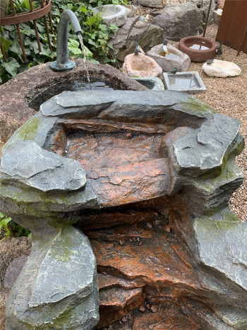 Bachlauf Rapit L110cm Polystone Fertigbauteil Bachlaufschale mit Wasserfall und LED-Leiste