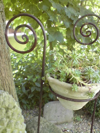 Topfhalter Edelrost Gartenstecker Rosenstab Shabby Landhaus Cottage & Vintage