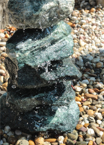 Quellstein Kaskaden 66cm Marmor Steinturm Gartenbrunnen Springbrunnen Komplettset