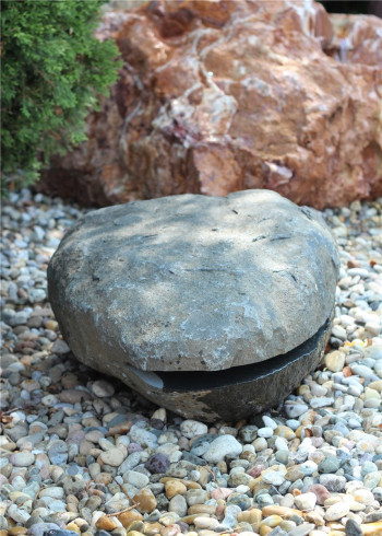 Quellstein Basalt Findling L75cm Naturstein Gartenbrunnen Springbrunnen Komplettset