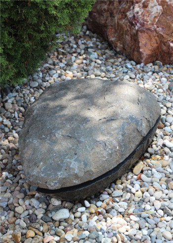 Quellstein Basalt Findling L75cm Naturstein Gartenbrunnen Springbrunnen Komplettset