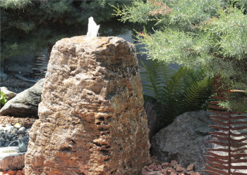 VERKAUFT! Quellstein Muschelkalk 95cm Naturstein Gartenbrunnen Springbrunnen Komplettset