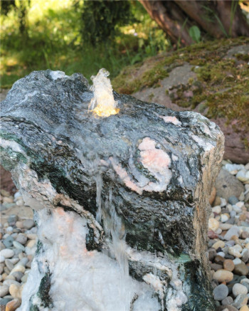 Quellstein Marmor Artik green 60cm Naturstein Gartenbrunnen Springbrunnen Set