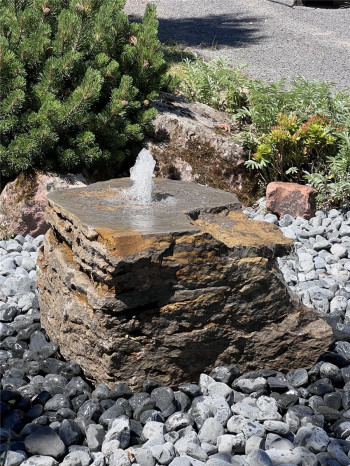 Quellstein Muschelkalk L80cm mit Quellschale flach Gartenbrunnen Springbrunnen Komplettset