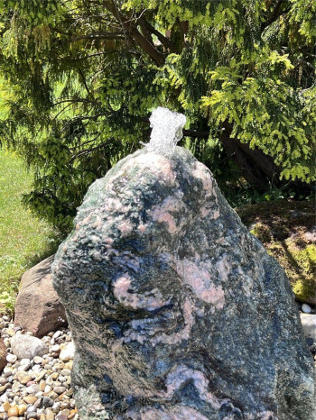 Quellstein Marmor Artik green 100cm Naturstein Gartenbrunnen Springbrunnen Komplettset