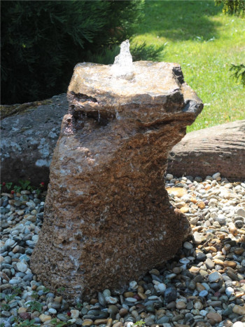 Quellstein Muschelkalk 70cm Naturstein Gartenbrunnen Springbrunnen Komplettset