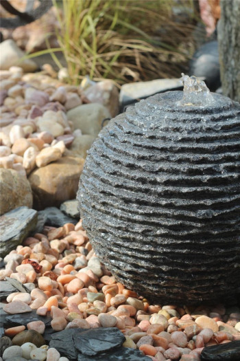 Wasserspiel SET Granit Kugel Saturn 35 Gartenbrunnen inkl. Becken Pumpe
