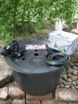 PE Becken mit GFK Deckel Ø66cm | Pumpe Oase Aquarius Universal 1500 | LED PE Becken mit GFK Deckel Ø66cm | Pumpe Oase Aquarius Universal 1500 | LED