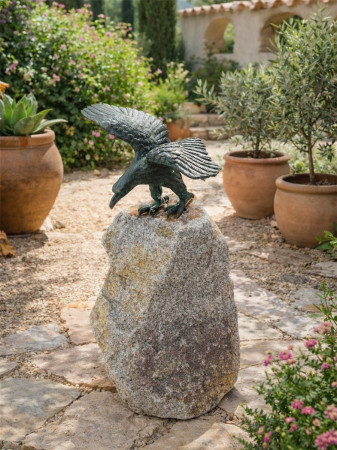 Greifvogel Steinadler auf Granitstein 58cm Gartenfigur Bronze Rottenecker