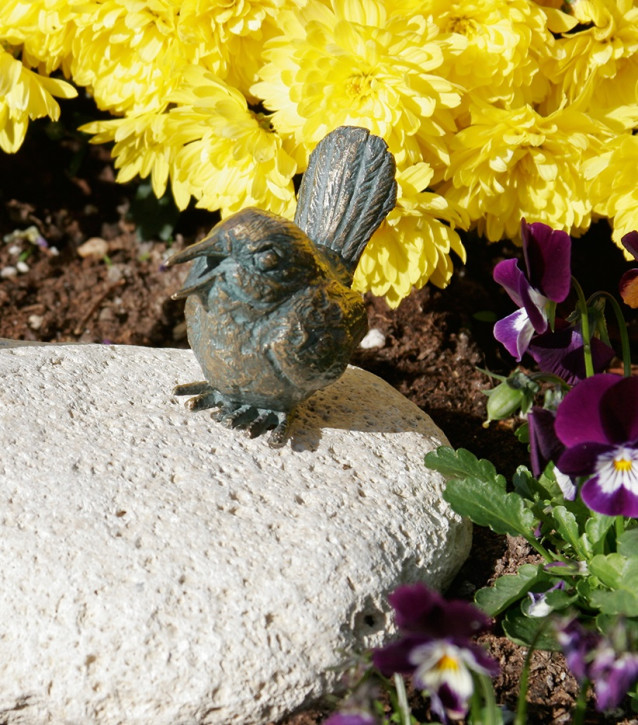 Bronzefigur Vogel singend 6cm Gartenfigur Bronze Skulptur Rottenecker
