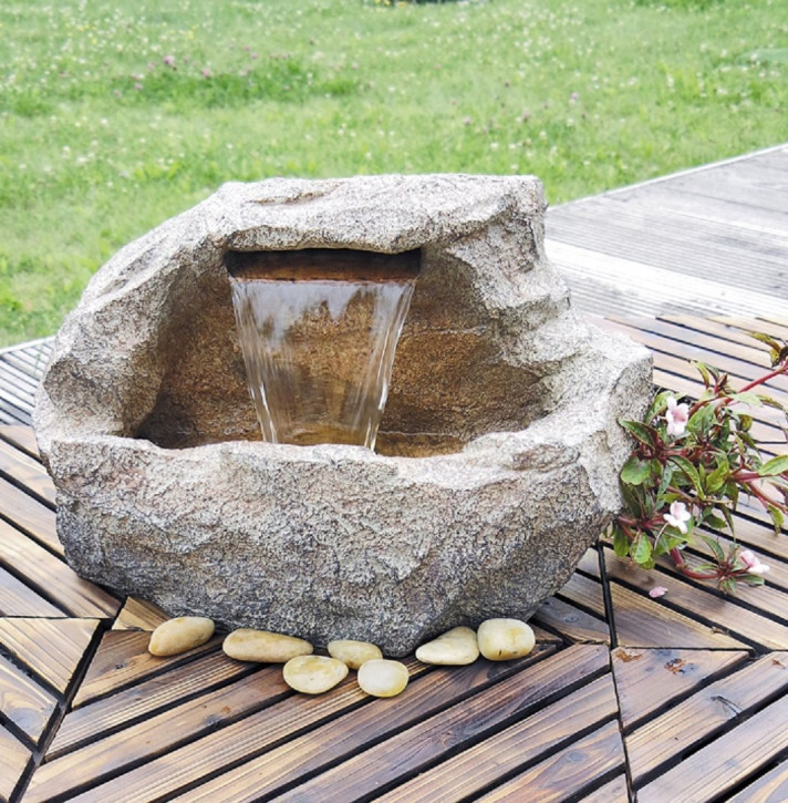 AUSSTELLUNGSSTÜCK - NUR ABHOLUNG! Wasserfall Siki Gartenbrunnen aus Polystone inkl. Pumpe und LED