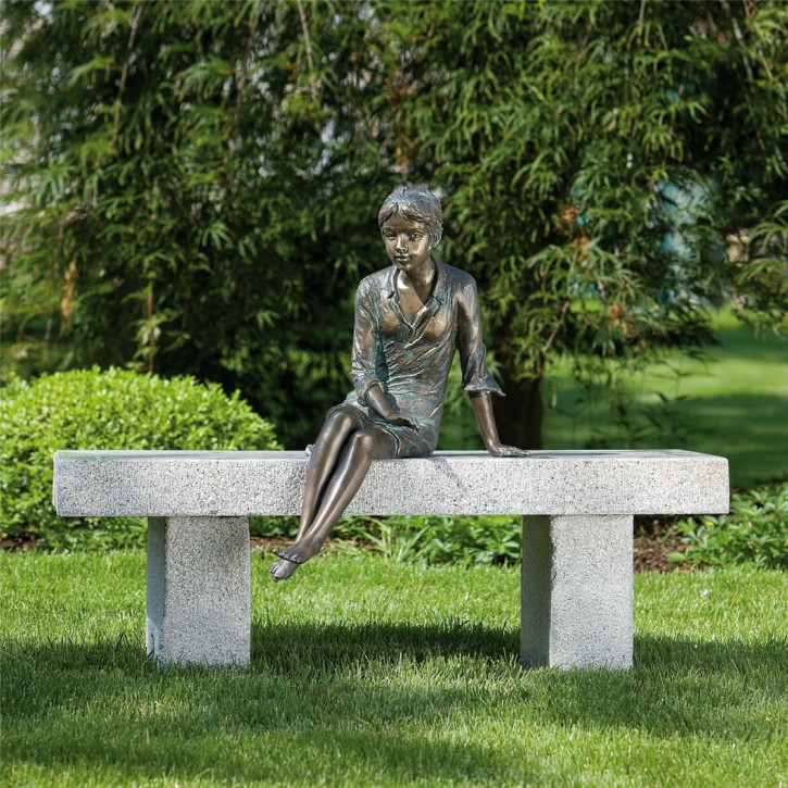 Bronzefigur Mädchen Berrit 48cm Gartenfigur Bronze Rottenecker (ohne Bank)