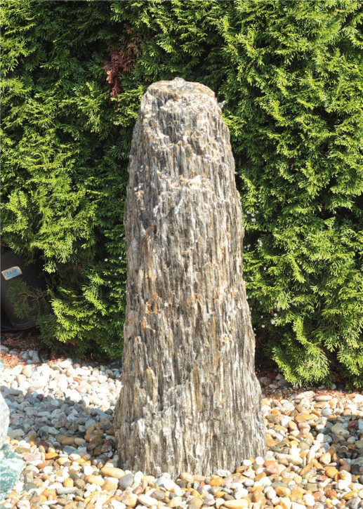 VERKAUFT! Quellstein Monolith Gneis 105m Gartenbrunnen Springbrunnen Komplettset