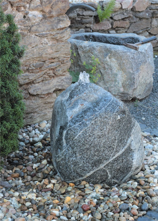 VERKAUFT! Quellstein Granit 55cm Naturstein Gartenbrunnen Springbrunnen Komplettset