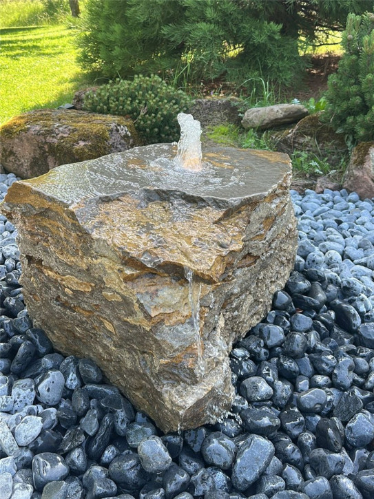 Quellstein Muschelkalk L80cm mit Quellschale flach Gartenbrunnen Springbrunnen Komplettset