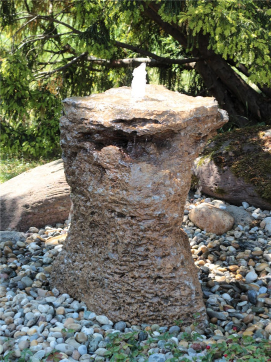 Quellstein Muschelkalk 70cm Naturstein Gartenbrunnen Springbrunnen Komplettset