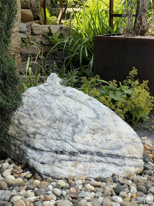 Quellstein Zebra Marmor weiß L80cm Naturstein Gartenbrunnen Springbrunnen Komplettset