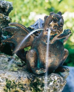 Bronzefigur Drache Missy 14cm Bronze Gartenfigur Wasserspeier von Rottenecker